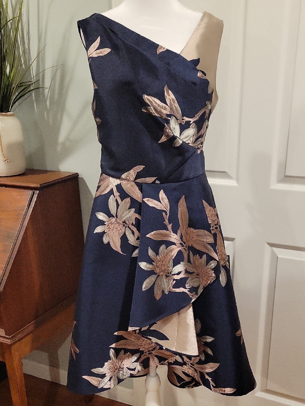 Adrianna Papell Sleeveless Navy Dress with Rose Gold Floral Jacquard - Picture 4 of 11